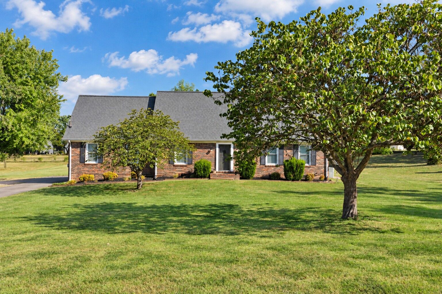Property Photo: 115 Herman Harrison Dr TN 37075