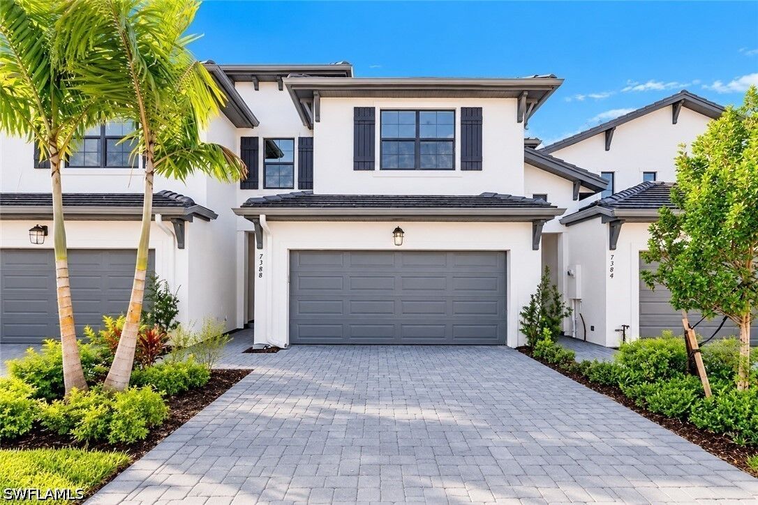 Property Photo:  7524 Morgan Way  FL 34119 