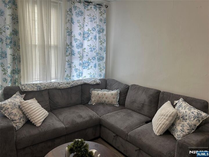Property Photo:  32-34 Halstead Street 2  NJ 07032 