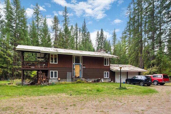 Property Photo:  841 Reserve Road  MT 59923 