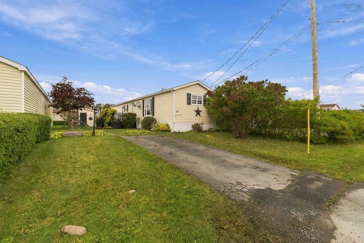 Property Photo:  18 Birchill Drive  NS B3G 1C8 