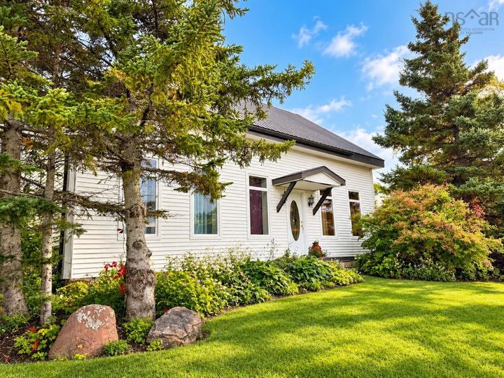 Property Photo:  13 Wolsley Street  NS B0M 1X0 