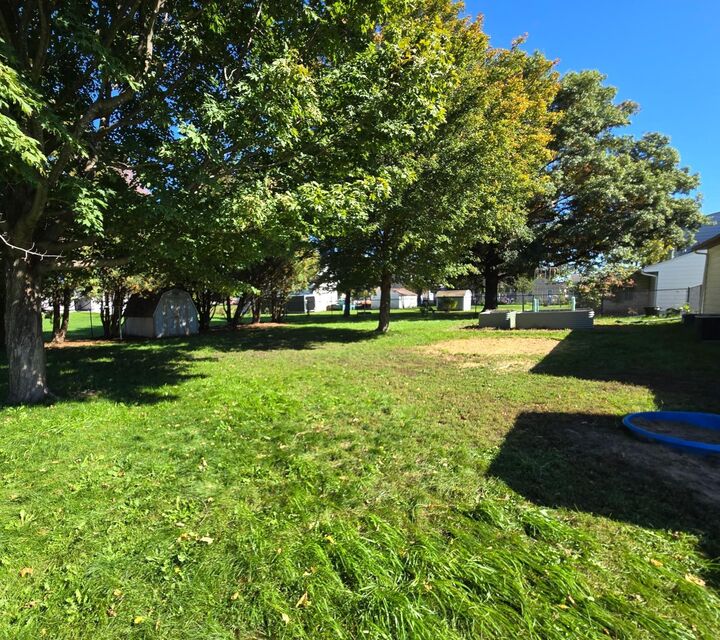 Property Photo:  142 5th Street NW  MN 55917 