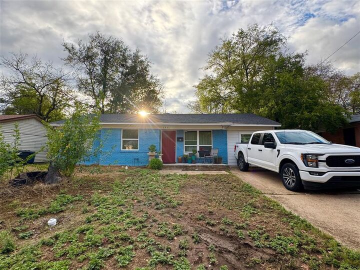 Property Photo:  7931 Woodshire Drive  TX 75232 