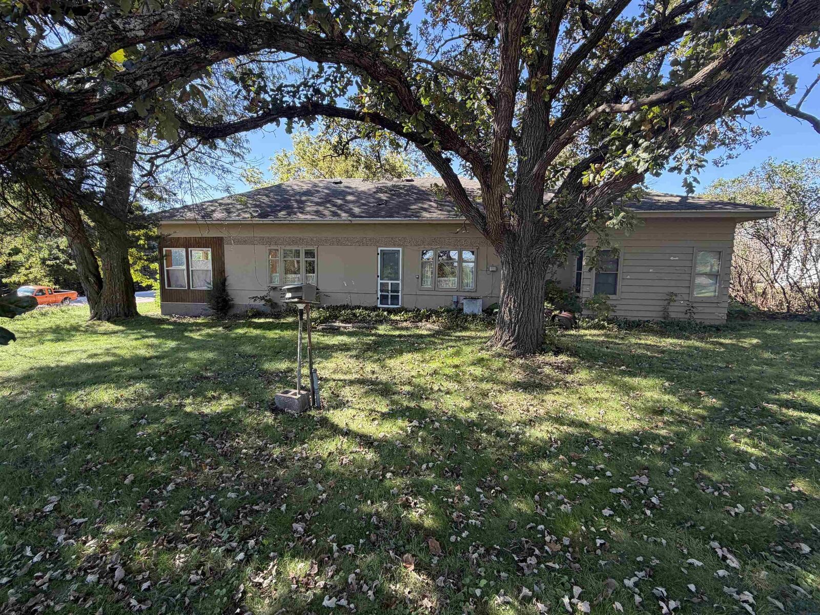 Property Photo: 509 E 2nd Street IA 51047