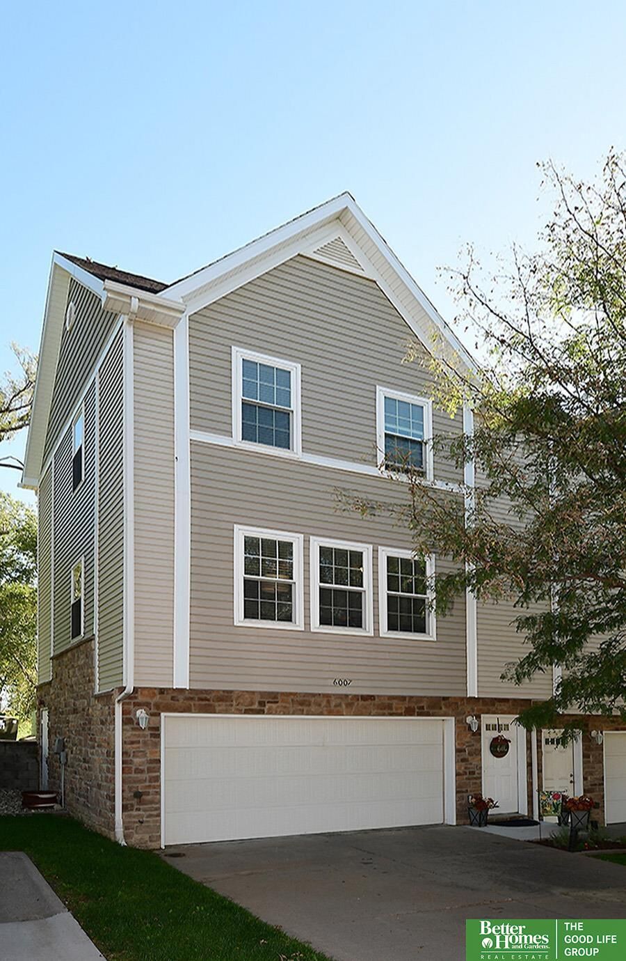 Property Photo:  6007 N 167th Plaza  NE 68116 