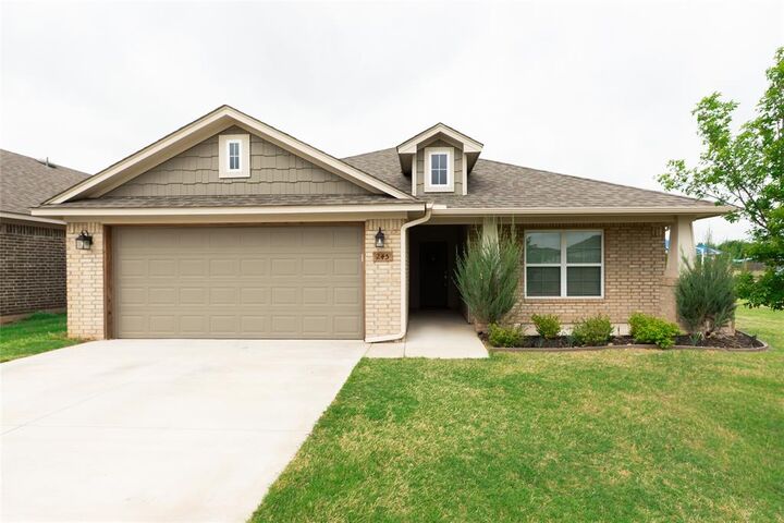 Property Photo: 245 Vista Drive OK 73099