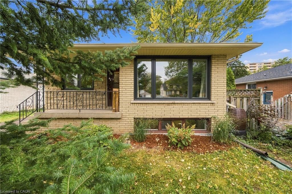 Property Photo:  662 Dynes Road  ON L7N 2V6 