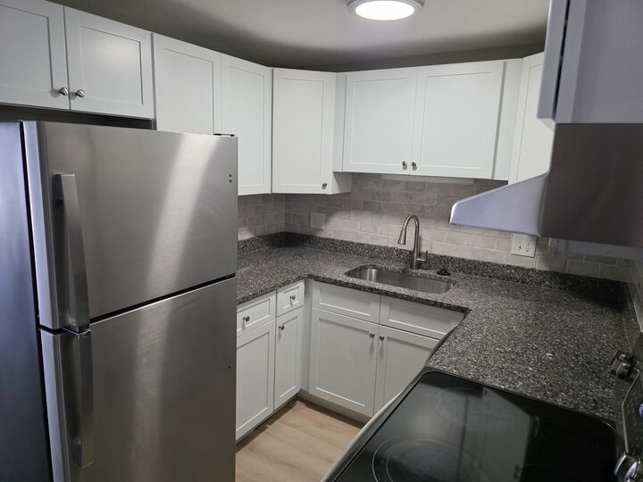 Property Photo:  36 Crescent St 17  MA 01880 
