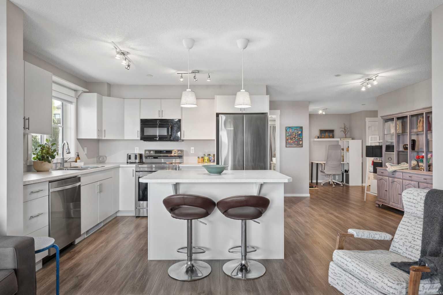 Property Photo:  279 Copperpond Common SE 4201  AB T2Z 1G6 