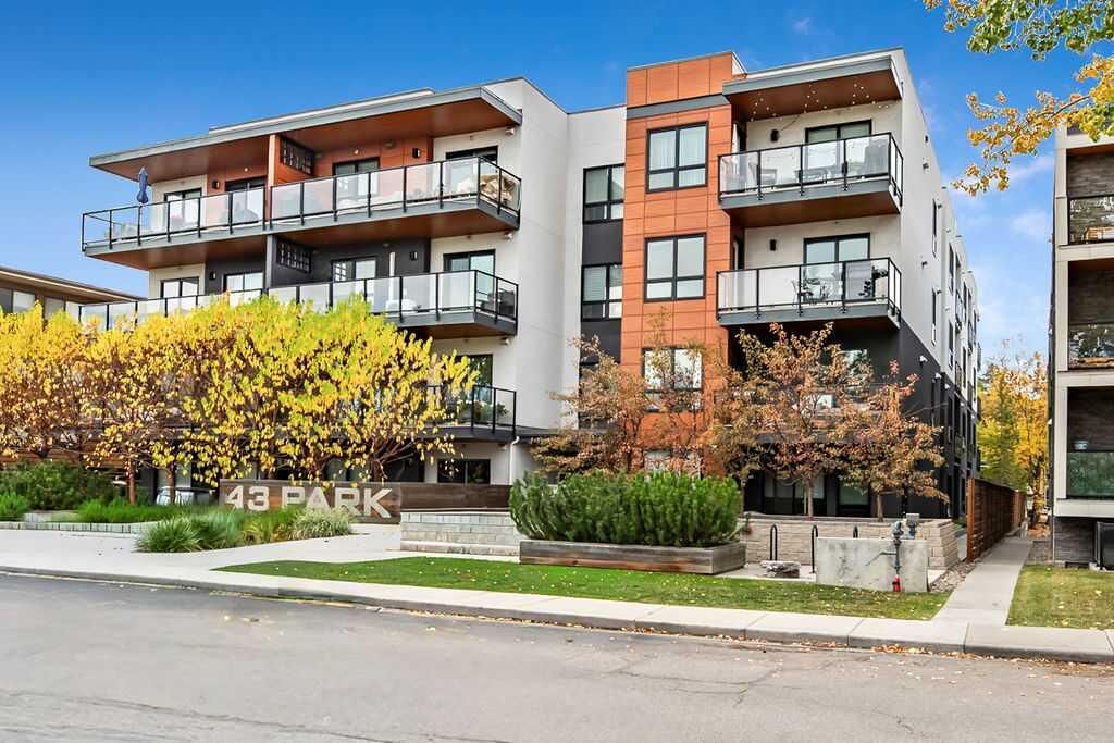 Property Photo:  811 5 Street NE 312  AB T2E 3W9 
