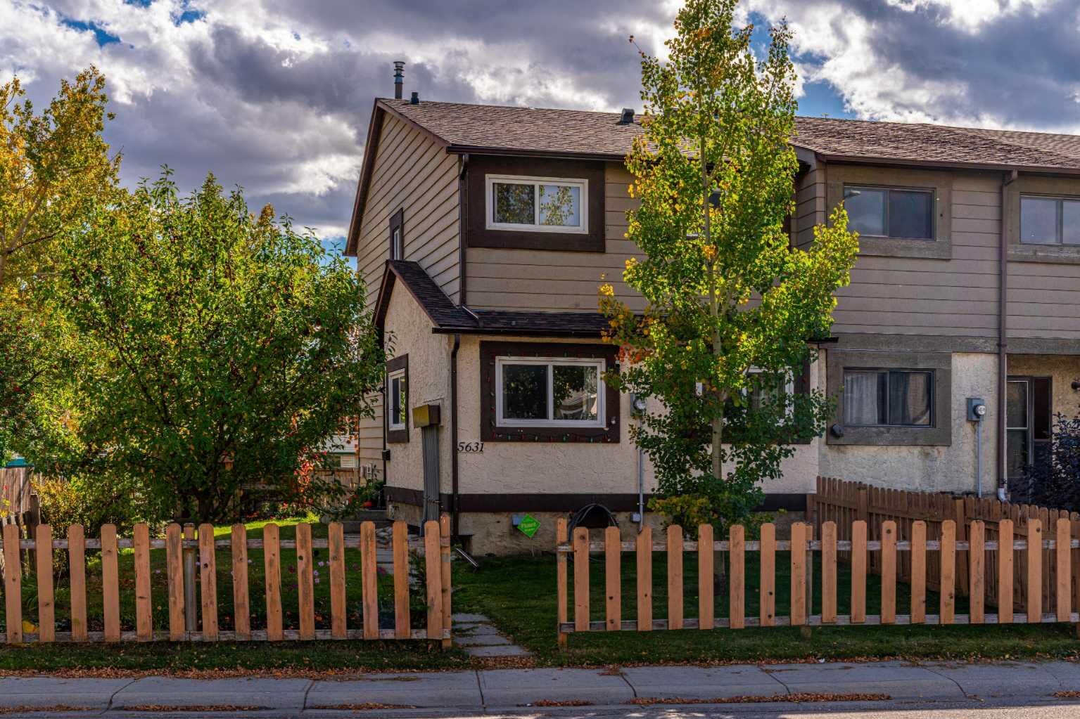 Property Photo:  5631 1 Avenue SE  AB T2A 5Z6 