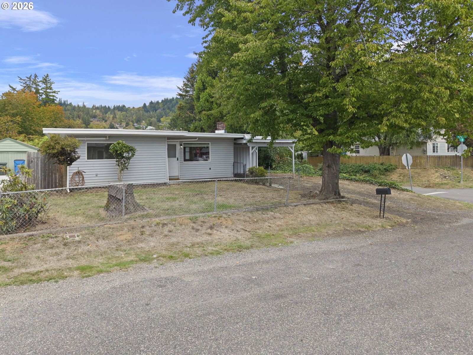 Property Photo:  973 I St  WA 98671 