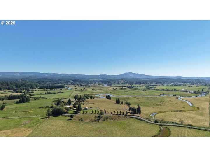 Property Photo: 43594 Gerttula Ln OR 97103