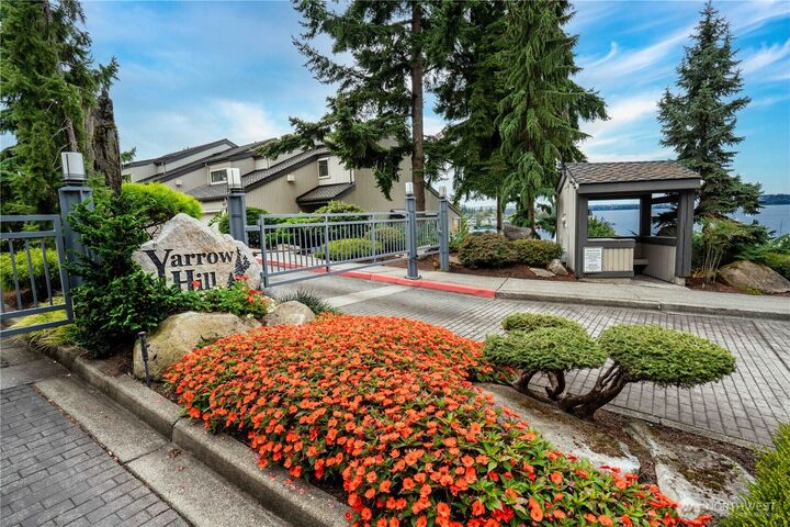 Property Photo: 4815 102nd Lane NE WA 98033