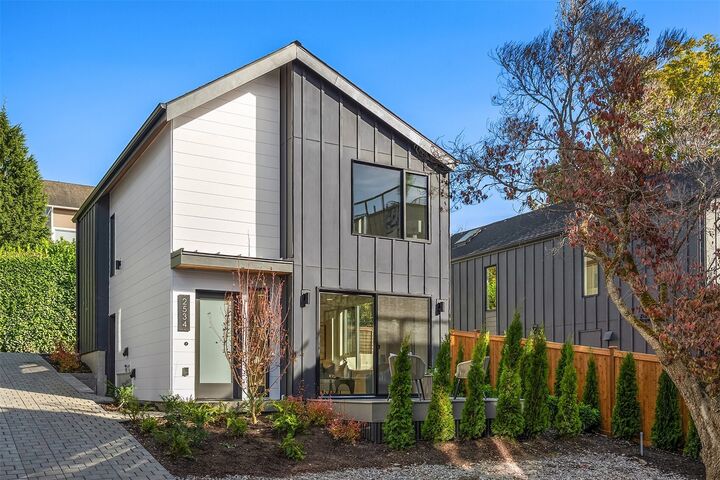 Property Photo: 2534 30th Avenue W WA 98199