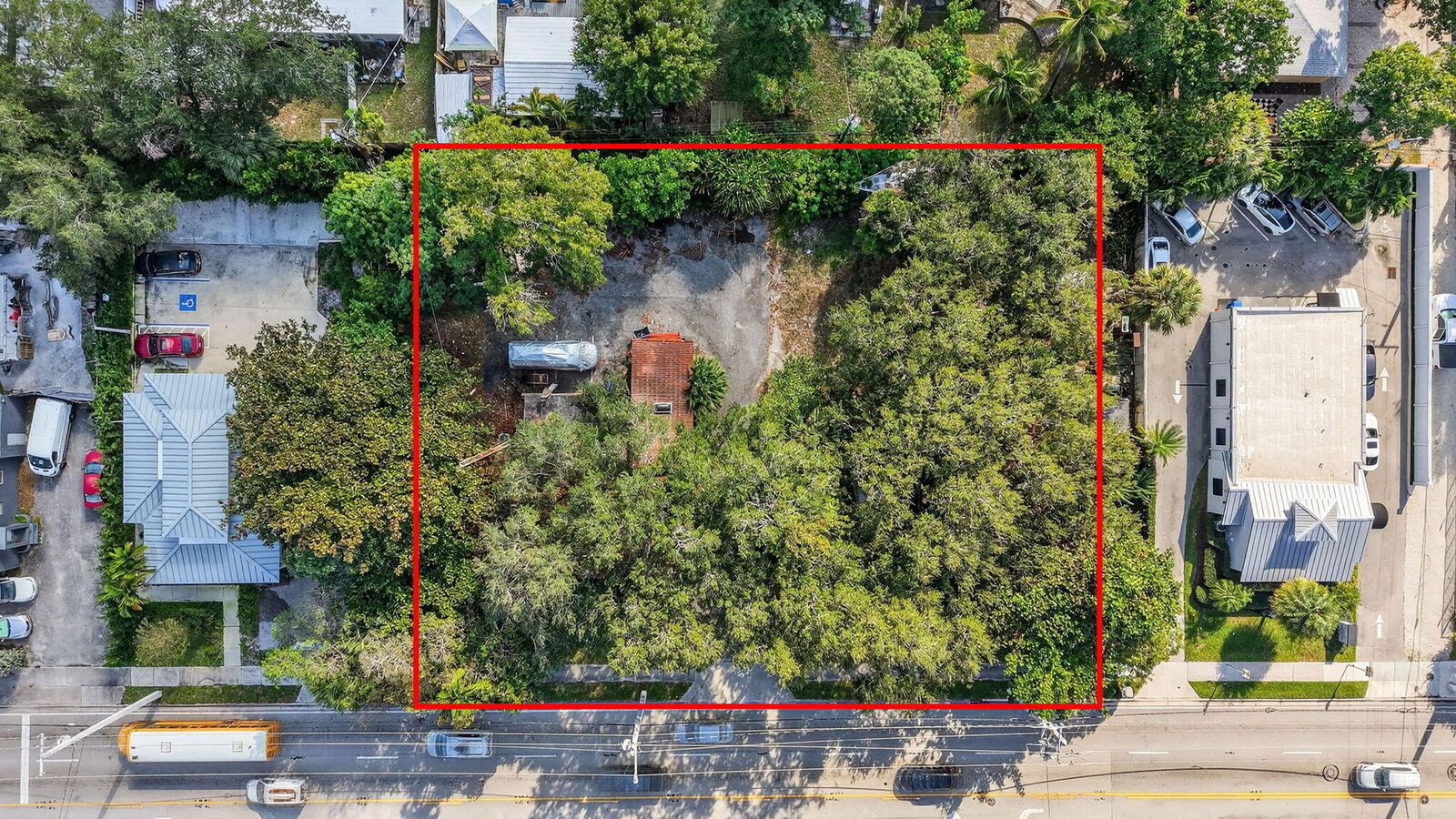 Property Photo: 304 SW 12th Street FL 33315