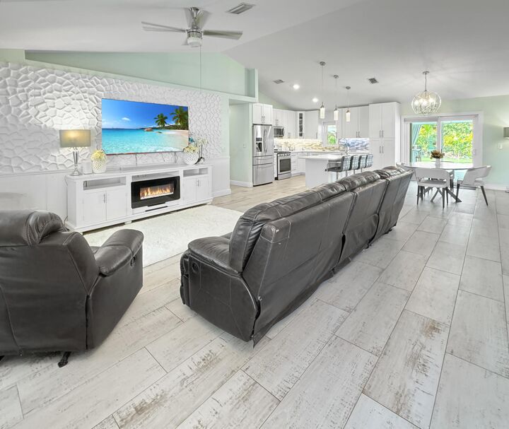 Property Photo: 2355 SW Neal Road FL 34953