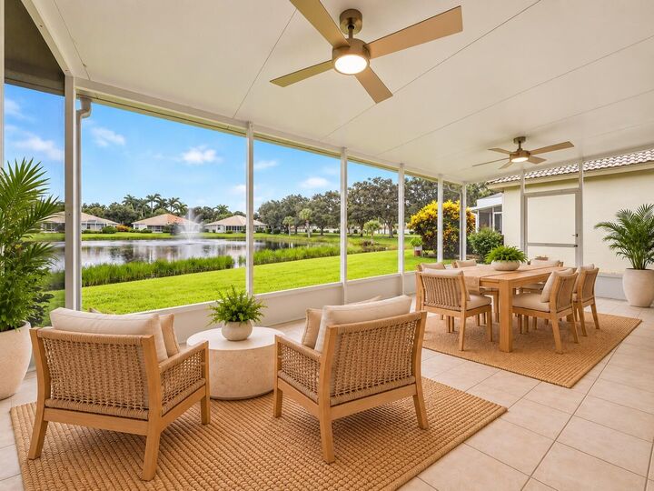 Property Photo:  9818 Crescent View Drive S  FL 33437 