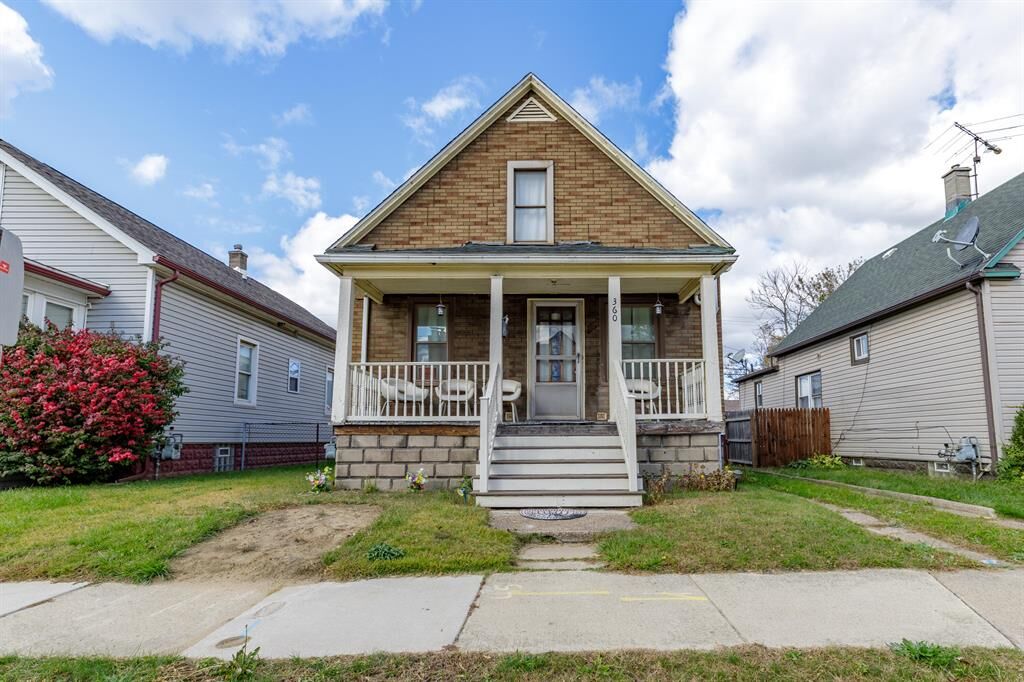 Property Photo:  360 Burke Street  MI 48218 
