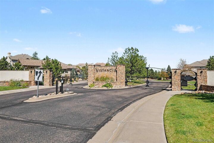 Property Photo: 5562 Rim View Place CO 80134