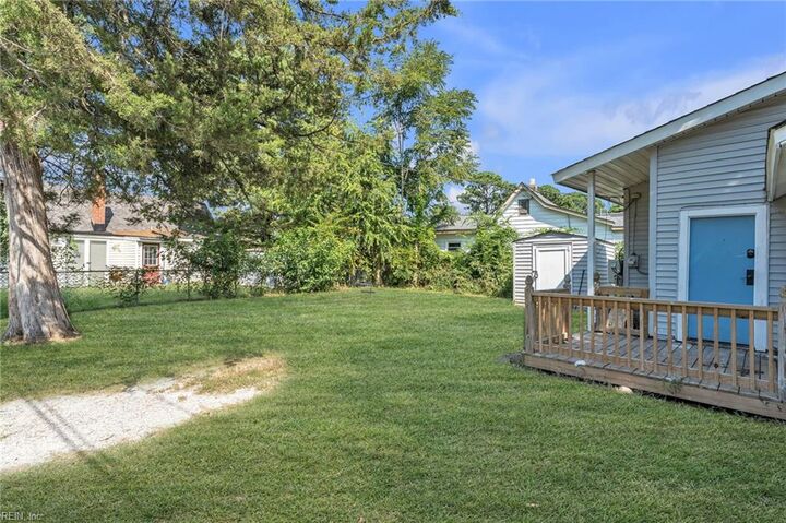 Property Photo: 320 Mary St VA 23664