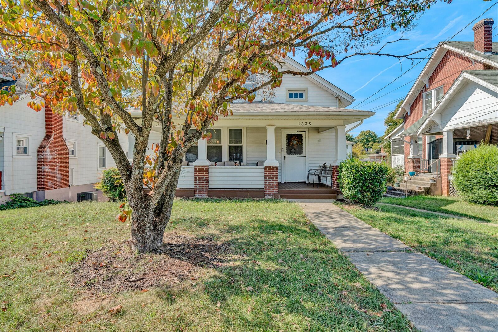 Property Photo:  1628 Rugby Blvd NW  VA 24017 