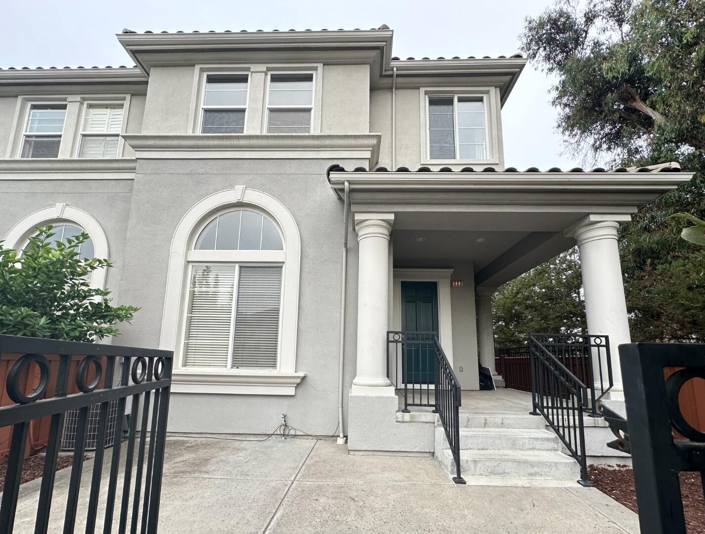 Property Photo:  223 Vista Roma Way  CA 95136 