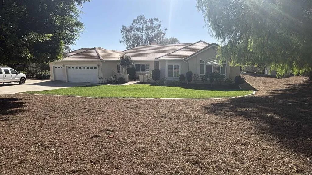 Property Photo:  1352 Tierra Roja Drive  CA 92028 