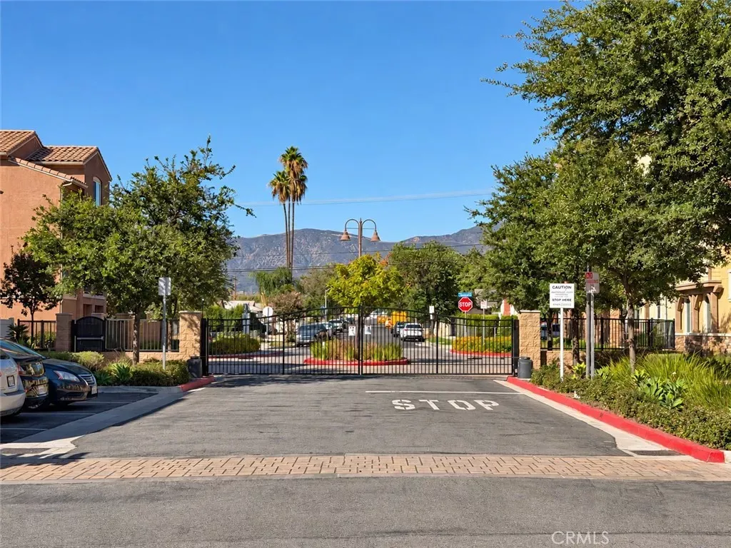 Property Photo:  726 Banyan  CA 91767 