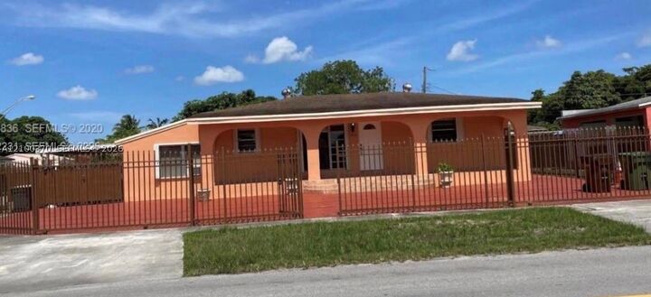 Property Photo:  5591 W 2nd Ave 2  FL 33012 