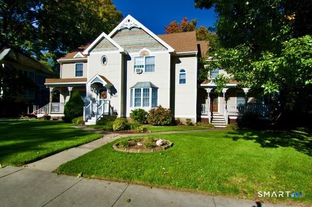 Property Photo:  101 Curtis Street 1  CT 06450 