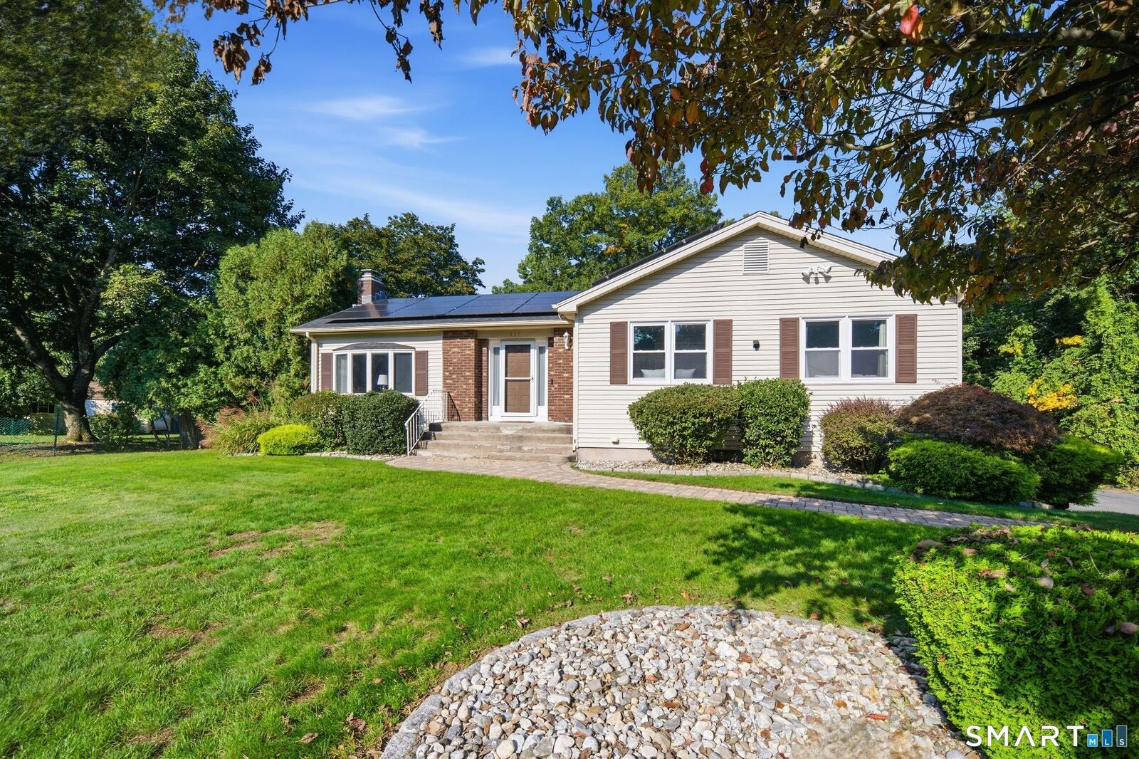Property Photo: 115 Kingston Drive CT 06118