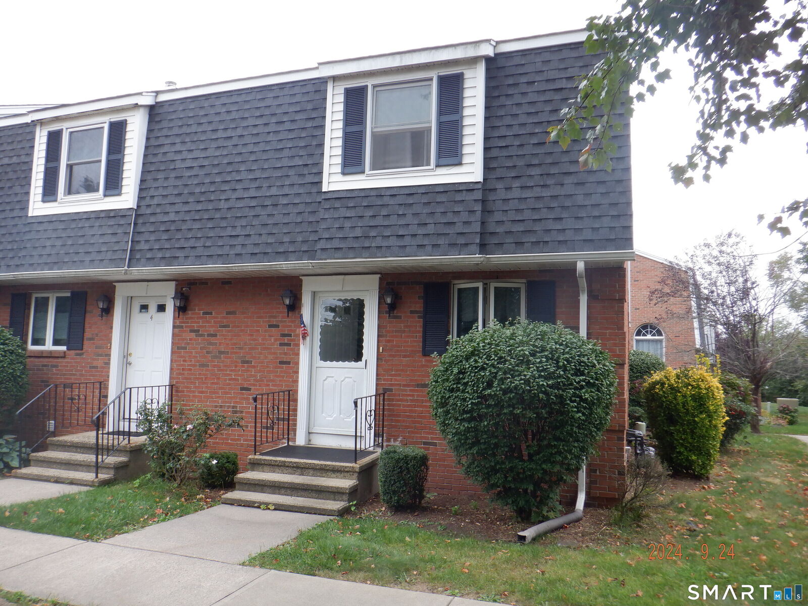 Property Photo:  1165 Enfield Street 5  CT 06082 