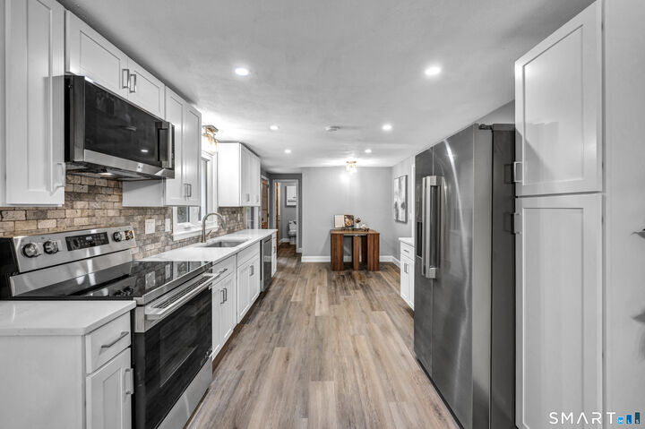 Property Photo:  167 Carriage Drive  CT 06033 