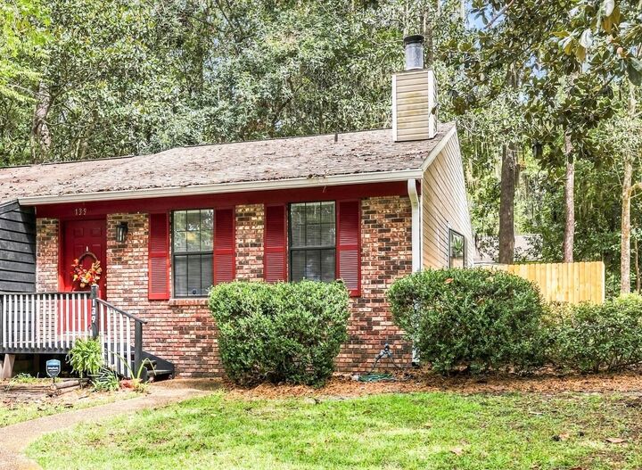 Property Photo:  139 Parkbrook Circle  FL 32301 