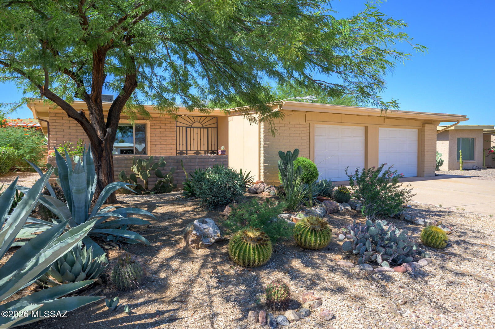 Property Photo:  392 W Rio Altar  AZ 85614 