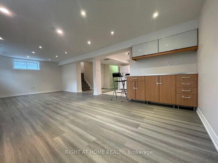 Property Photo:  191 Princess Avenue Lower  ON M2N 3R8 