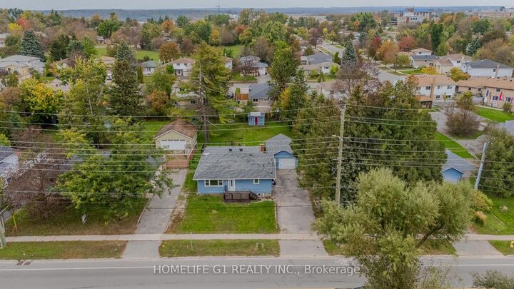 Property Photo:  332 Grove Street E  ON L4M 2R5 