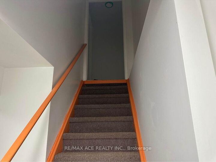 Property Photo:  11 Seasons Drive Bsmt  ON M1X 1X4 
