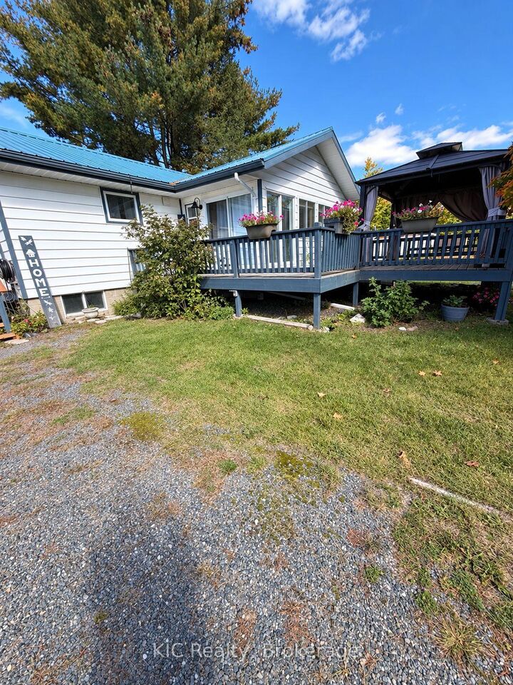Property Photo:  14 Alfred Street W  ON K0L 1Z0 