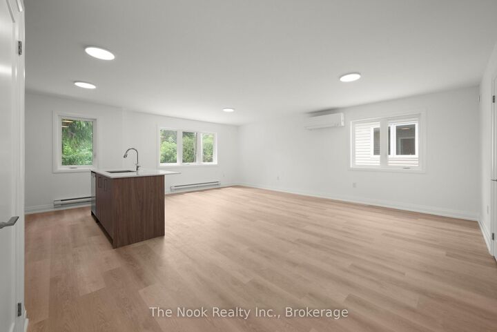 Property Photo:  403 Thornton Road N 2  ON L1J 6S9 