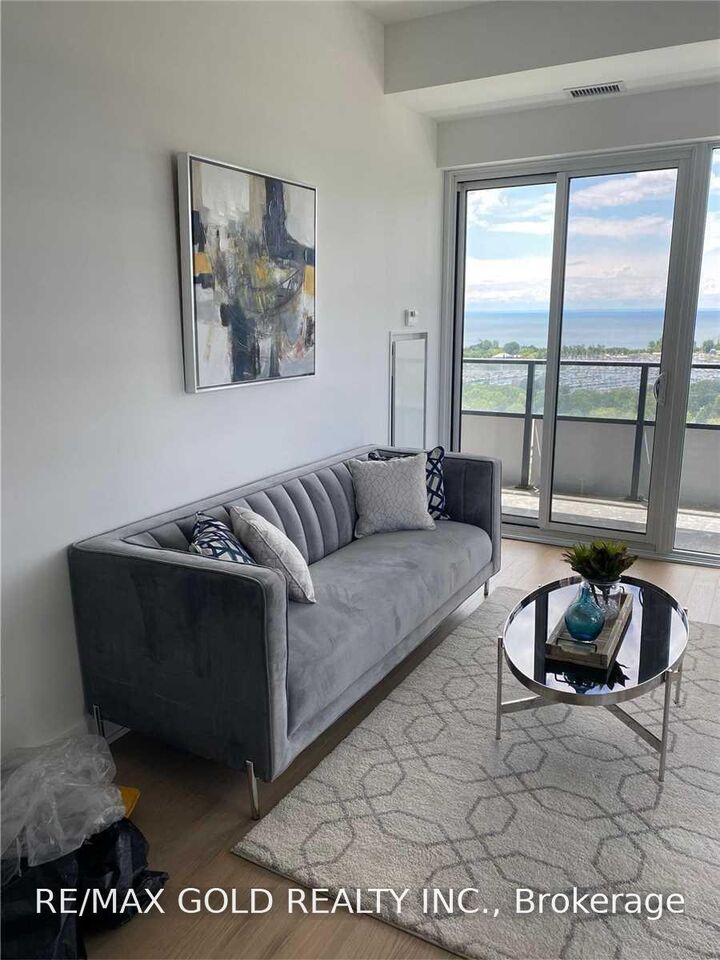 Property Photo:  20 Shore Breeze Drive 1802  ON M8V 1A1 