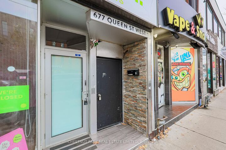 Property Photo:  677 Queen Street W 2  ON M6J 1E6 