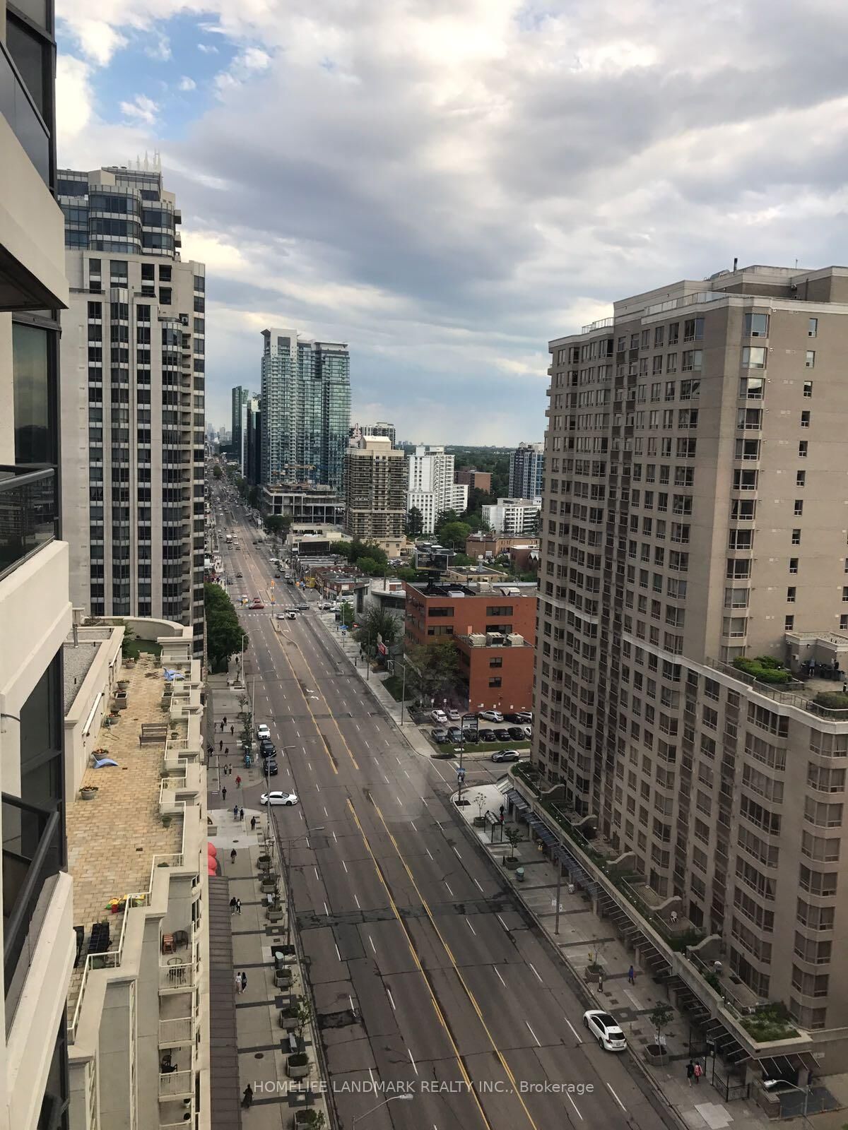 Property Photo:  500 Doris Avenue 1628  ON M2N 0C1 