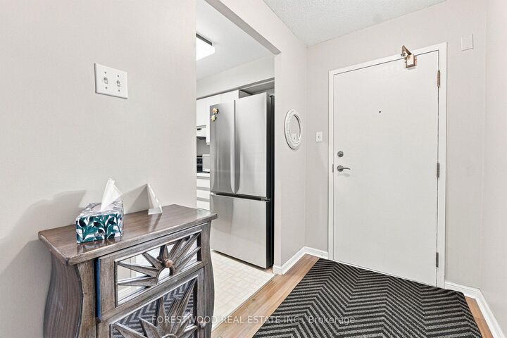 Property Photo:  10 Laurelcrest Street 311  ON L6S 5Y3 