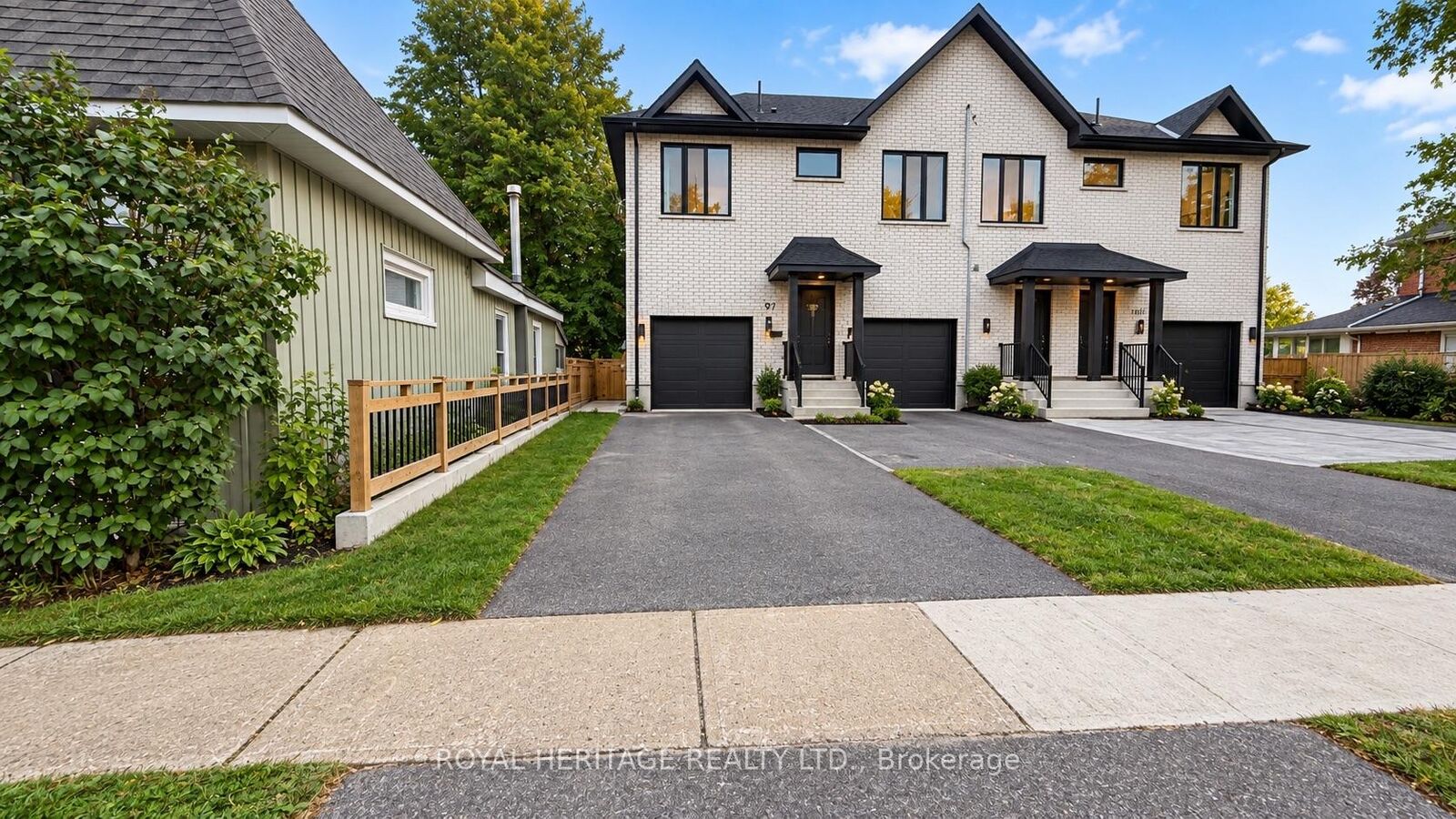 Property Photo:  97 Sophia Street W  ON L4N 1J4 