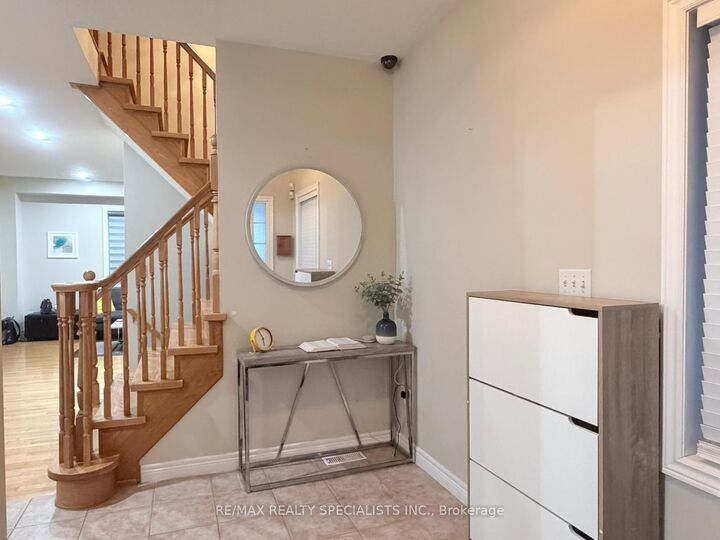 Property Photo:  14 Viceroy Crescent  ON L7A 1V6 