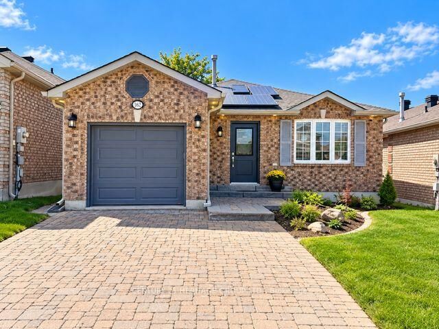 Photo de la propriété:  162 Madelaine Drive  ON L4N 0N1 