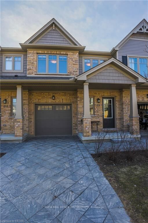Property Photo:  1924 Cedarhollow Boulevard 121  ON N5X 0K3 